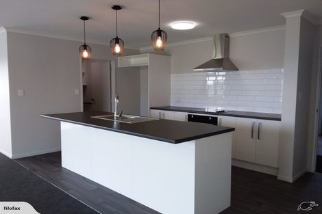 Photo of property in 115 Nixon Road, Taupaki, Henderson, 0782