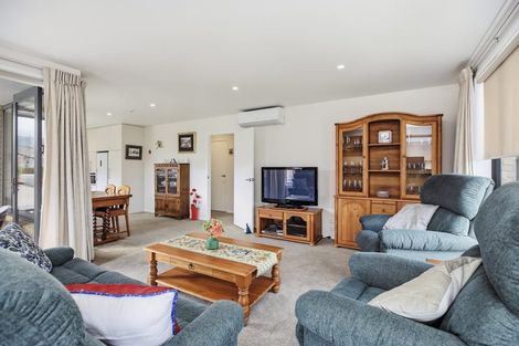 Photo of property in 8 Black Rock Way, Paeroa, 3600