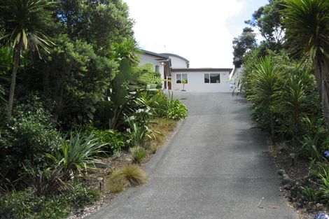 Photo of property in 12 Berridge Road, Muriwai, Waimauku, 0881