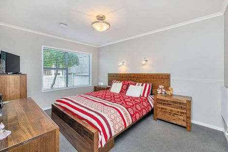 Photo of property in 49 Stapleford Crescent, Browns Bay, Auckland, 0630