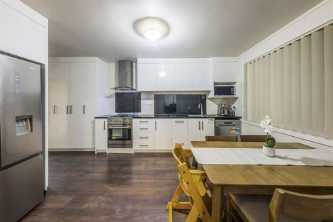 Photo of property in 14 Greenhaven Avenue, Opaheke, Papakura, 2113