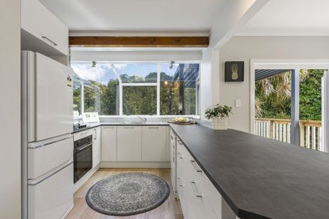 Photo of property in 38 Paramu Avenue, Birkdale, Auckland, 0626