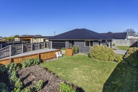 Photo of property in 20 Awa Place, Rangiora, 7400