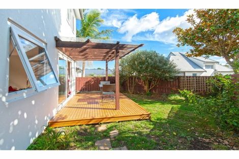 Photo of property in 1/672 Whangaparaoa Road, Stanmore Bay, Whangaparaoa, 0932
