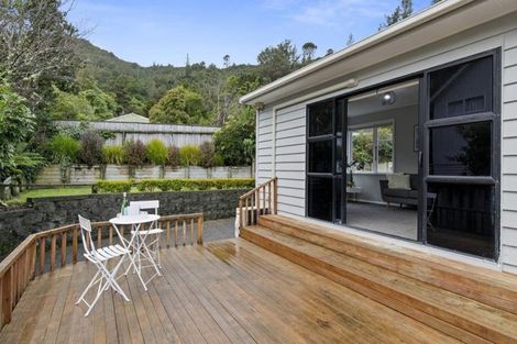 Photo of property in 26 Lowry Crescent, Stokes Valley, Lower Hutt, 5019