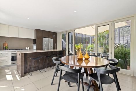 Photo of property in 60a Saint Georges Bay Road, Parnell, Auckland, 1052