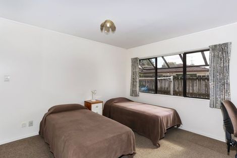 Photo of property in 2/15 Don Street, Papakura, 2110