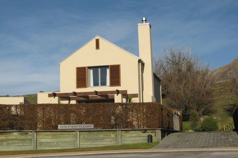 Photo of property in 9 Meadowbrook Place, Wanaka, 9305