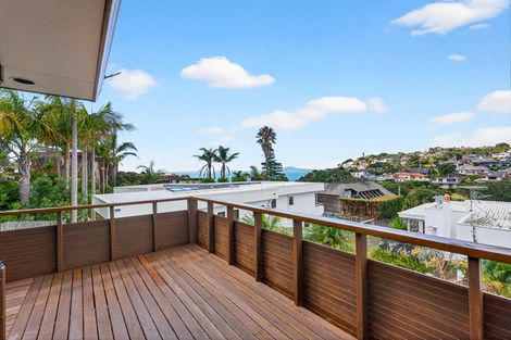 Photo of property in 2/50 Masterton Road, Rothesay Bay, Auckland, 0630