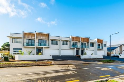 Photo of property in 63 Hayfield Way, Karaka, Papakura, 2113