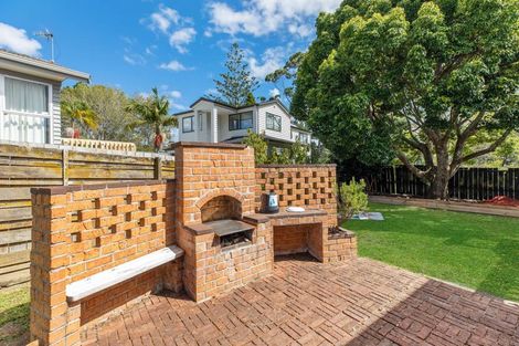 Photo of property in 93 Riverpark Crescent, Henderson, Auckland, 0610