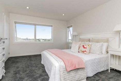 Photo of property in 7 Vivian Road, Silverdale, 0932