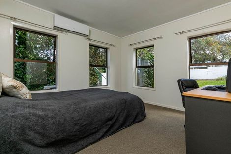 Photo of property in 2 Sandford Street, Campbells Bay, Auckland, 0630