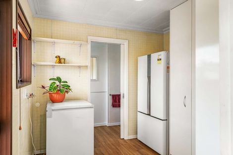 Photo of property in 17 Henley Street, Westport, 7825