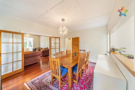 Photo of property in 122 Waiwhetu Road, Waterloo, Lower Hutt, 5011