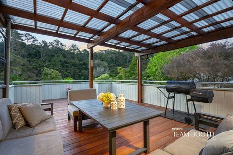 Photo of property in 126 Lynn Road, Bayview, Auckland, 0629