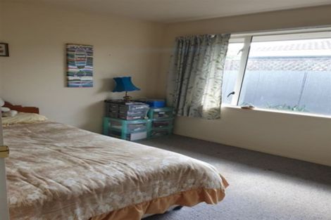 Photo of property in 21a Belfast Road, Belfast, Christchurch, 8051