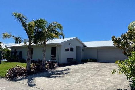 Photo of property in 1 Syrah Place, Greenmeadows, Napier, 4112
