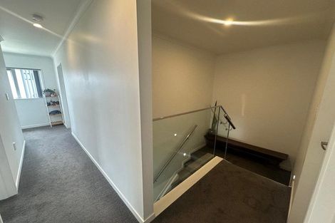 Photo of property in 271b Te Atatu Road, Te Atatu South, Auckland, 0610