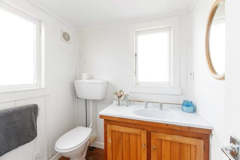 Photo of property in 31 Railway Street West, Papakura, 2110