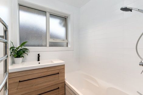 Photo of property in 95 Springs Road, Hornby, Christchurch, 8042