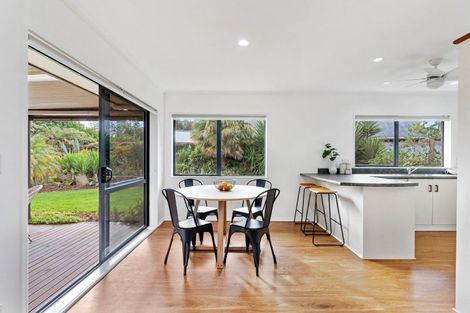 Photo of property in 8 Maddendale Place, Maungakaramea, Whangarei, 0178