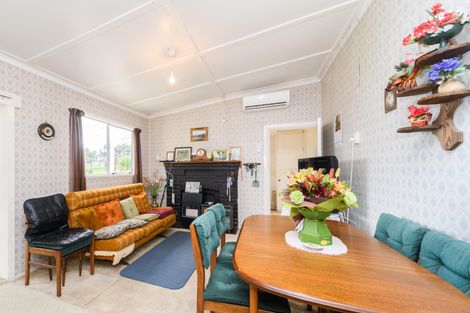 Photo of property in 61 Severn Street, Rongotea, 4476