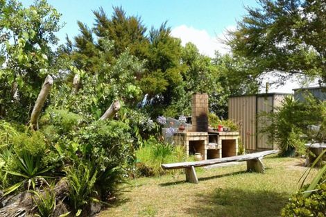 Photo of property in 21 Koutu Point Road, Opononi, Kaikohe, 0473
