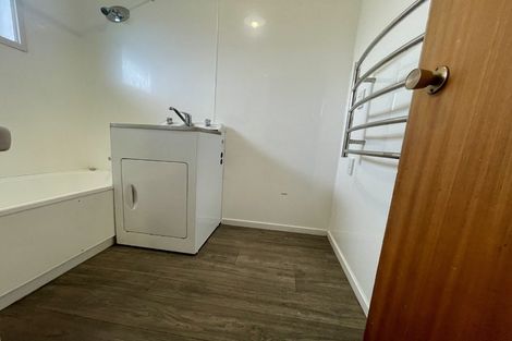 Photo of property in 6/318 Te Atatu Road, Te Atatu South, Auckland, 0610