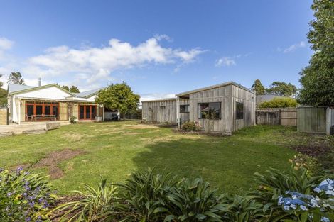 Photo of property in 8 Tawa Street, Inglewood, 4330