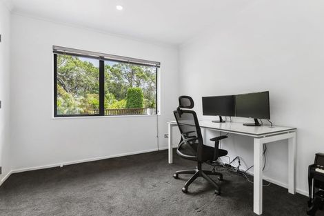 Photo of property in 48 Shelter Drive, Greenhithe, Auckland, 0632