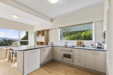 Photo of property in 57 Kinghorne Street, Strathmore Park, Wellington, 6022