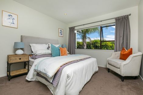 Photo of property in 1/3 Aotearoa Terrace, Murrays Bay, Auckland, 0630