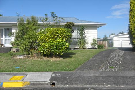 Photo of property in 6 Maple Place, Aramoho, Whanganui, 4500