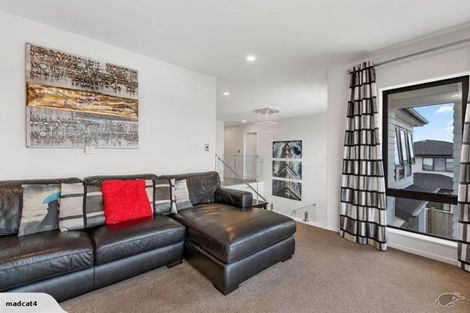 Photo of property in 29 Tawa Place, Orewa, 0931