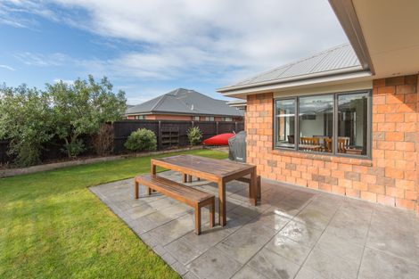 Photo of property in 6 Taiwhenua Street, Rangiora, 7400
