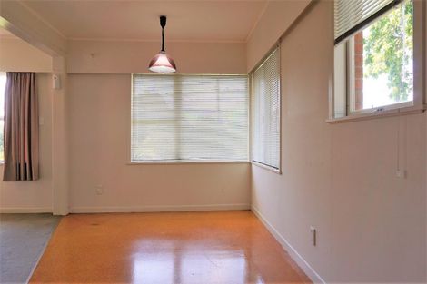 Photo of property in 97 Clovelly Road, Bucklands Beach, Auckland, 2012