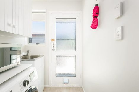 Photo of property in 1/47 Kawau Crescent, Bromley, Christchurch, 8062