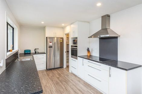 Photo of property in 402 Ilam Road, Bryndwr, Christchurch, 8053