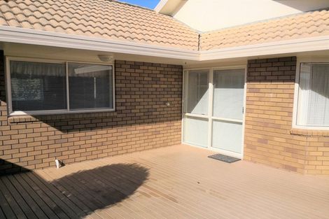 Photo of property in 1/39 Tarnica Road, Northpark, Auckland, 2013