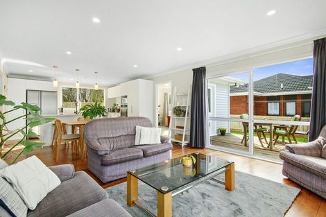 Photo of property in 3 Findlay Street, Tawa, Wellington, 5028