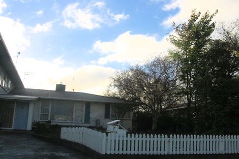 Photo of property in 7 Woburn Place, Takaro, Palmerston North, 4412