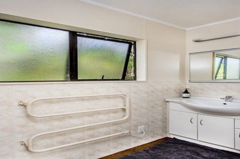 Photo of property in 94a Konini Road, Titirangi, Auckland, 0604