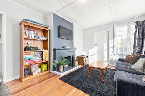 Photo of property in 109 Waddington Drive, Naenae, Lower Hutt, 5011