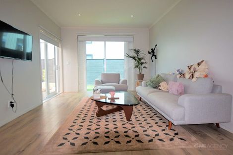 Photo of property in 25 Lili Chen Way, Mangere Bridge, Auckland, 2022