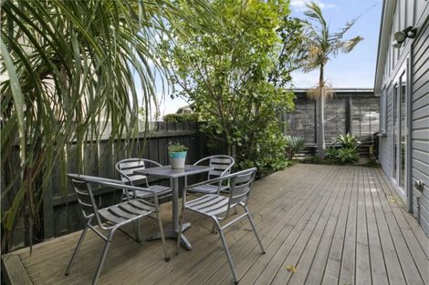 Photo of property in 1/5 View Road, Shelly Park, Auckland, 2014
