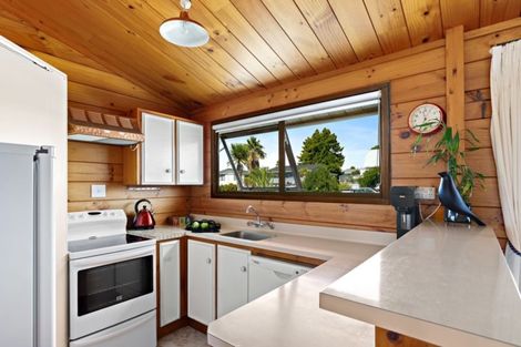 Photo of property in 34 Kawau View Road, Snells Beach, 0920