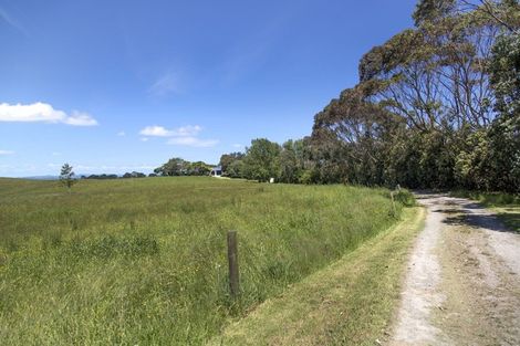 Photo of property in 233 Tatarariki Spur Road, Te Kopuru, 0391