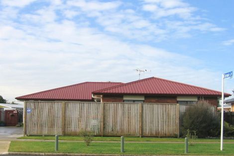 Photo of property in 60 Catalina Drive, Melville, Hamilton, 3206