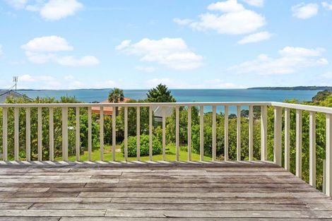 Photo of property in 258 Whangaparaoa Road, Red Beach, 0932